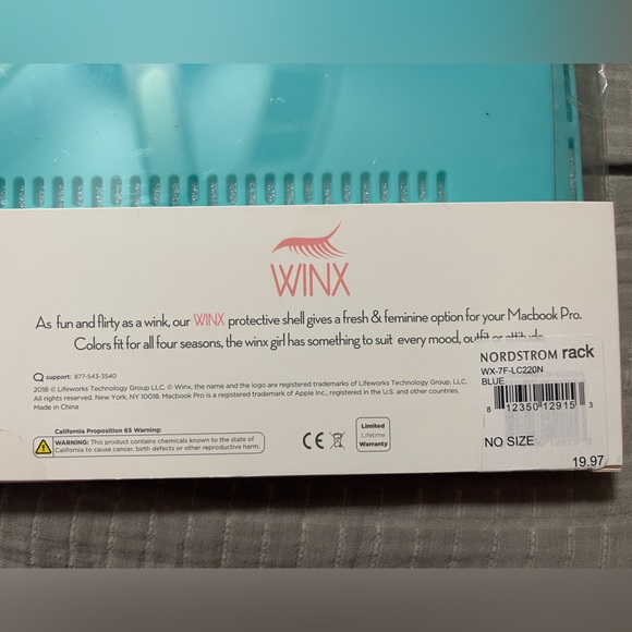 MacBook Pro 15” Protective Shell Teal - Picture 4 of 4